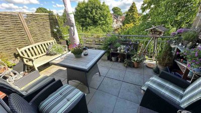 Exklusive 2-Zimmer-Wohnung (Staffelgeschoss) mit Dachterrasse und Pkw-Stellplatz in Uetersen