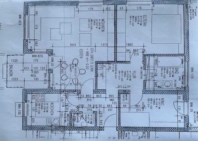 3,5-Zimmer-Erdgeschosswohnung mit geh. Innenausstattung mit Balkon und EBK