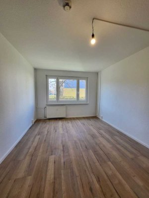**In der Nähe zur Universität 2-Zimmerwohnung** + Wannenbad + Einbauküche als Option!