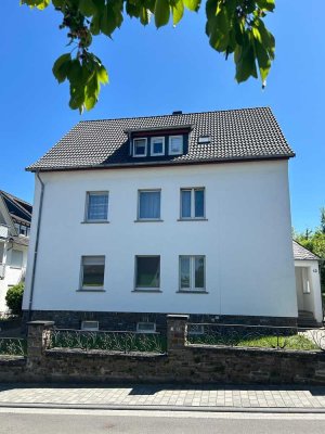 Möbelierte 3-Raum-DG-Wohnung in Kastellaun