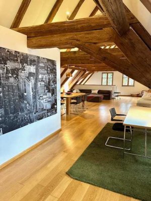 Luxuriöse Dachgeschosswohnung Landshut Altstadt (ideal für Wohnen auf Zeit)