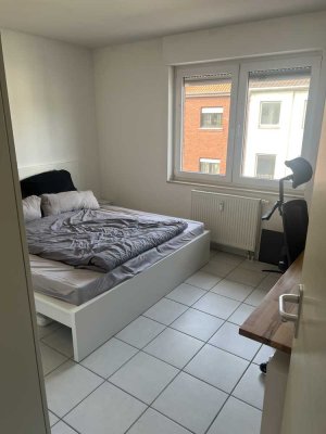 Schöne 2-Zimmer-Wohnung mit Einbauküche