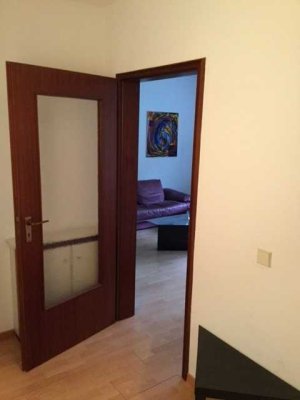 Renovierte 2-Zimmer-Wohnung im 2. OG in Marburg