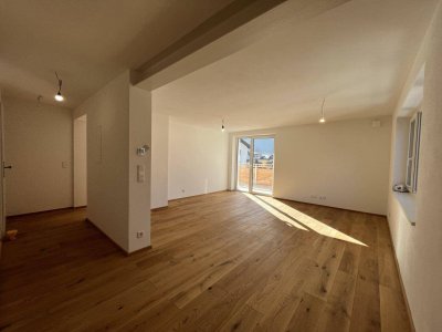 Großgmain: 3-Zimmer-Neubauwohnung mit zwei Bädern und zwei Balkonen!