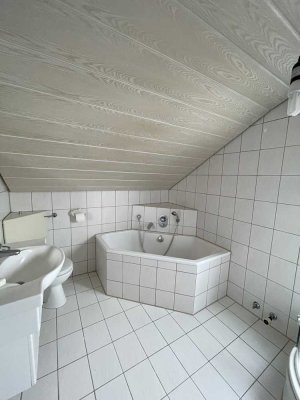 Kernsanierte 2-Zimmer-Whg in Göppingen mit Fußbodenheizung