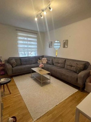 Sonnige 2 Zimmer Wohnung Keller Balkon Einbauküche