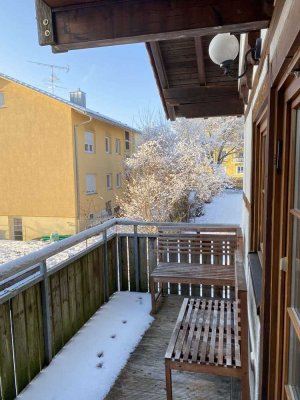 Rustikale  2-Raum-Wohnung mit Balkon und Einbauküche in Sigmarszell-Niederstaufen