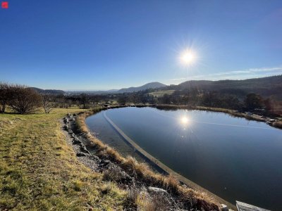 ANLAGE: Stilvolle Luxusvilla mit Weitblick