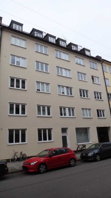 2-Zi-Wohung - in ruhiger Lage - Nähe Nymphenburger Str. - U-Bahnstation Maillingerstr.