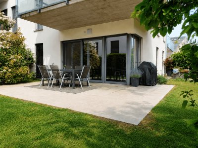 Hochwertige Neubauwohnung mit ~200 m² Eigengarten in ruhiger Lage