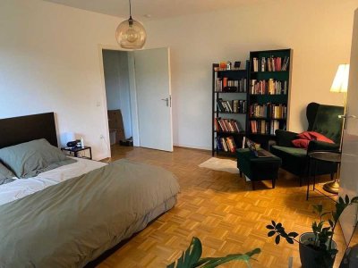 Modernisierte 4-Zimmer-Wohnung mit Balkon und EBK in Bielefeld