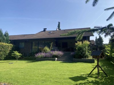 VON PRIVAT ! FREISTEHENDER BUNGALOW ! S-W LAGE m. KELLER, GARAGE u. STELLPÄTZEN !