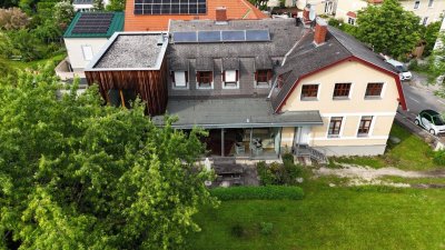 Erstklassige Lage in Baden: Modernes Einfamilienhaus mit Natur-Badeteich auf fast 2.000 m²