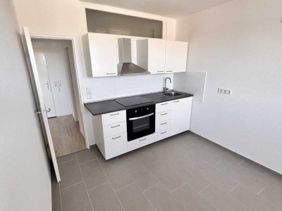 1 Zimmer Wohnung mit Balkon und Küche !