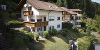 Traumhaftes Einfamilienhaus mit Einliegerwohnung - Ruhige Hanglage mit herrlicher Aussicht