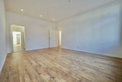 Wohnen so wie ich es mag - Gartenwohnung im sanierten Jugendstilhaus.