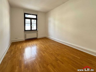 Charmanter Altbau mit Gartenblick – großzügige 4-Zimmer-Wohnung in Niederrad