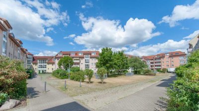 Heinze-Immobilien (IVD): Helle 1-Zimmer-Wohnung mit schönem Ausblick in Bernau-Süd zur Miete
