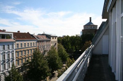 4-Zi. Penthouse im Szene-Viertel mit zwei Terrassen und Einbauküche