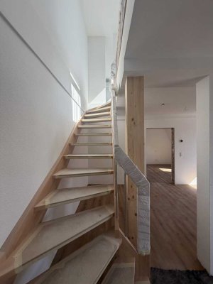 Sanierte Maisonettewohnung – kompakt, stilvoll & funktional