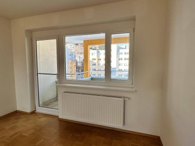 *FRÜHLINGSAKTION* 1- MONAT MIETFREI* - 83m² großzügige 3 Zimmerwohnung