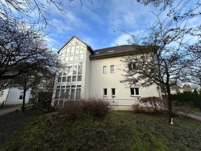 *NEU* Wunderschöne 3-Zimmerwohnung mit Einbauküche und Dachterrasse in Neuenhagen