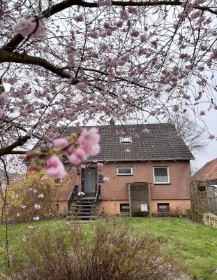 Ronnenberg - Weetzen | Einfamilienhaus auf sonnigem Grundstück in familienfreundlicher Lage.