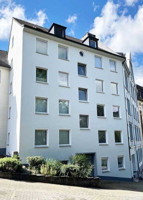 Helle und schöne renovierte 2-Zimmer-Wohnung mit neuer Einbauküche in Hagen-Eilpe zu vermieten