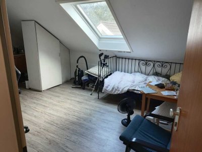 Ansprechende helle kleine 1-Zimmer-Wohnung