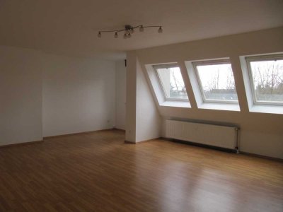 Helle 3-Zimmer-Wohnung in Bestlage am Bunten Garten – Balkon & Stellplatz
