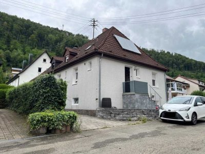 Doppelhaushälfte mit Garten und 2 PKW-Stellplätzen in Lauterstein-Weißenstein