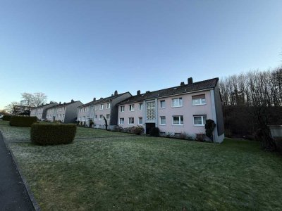 Helle 3-4 Zimmer Wohnung mit gorßzügigem Süd-Balkon