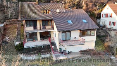 Hochwertiges Wohnhaus mit großer Doppelgarage -  für Käufer fallen KEINE Erschließungskosten an !!!