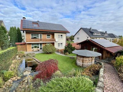 Modernisiert und top-gepflegt: Generationenhaus in Deisel!
KEINE KÄUFERPROVISION
