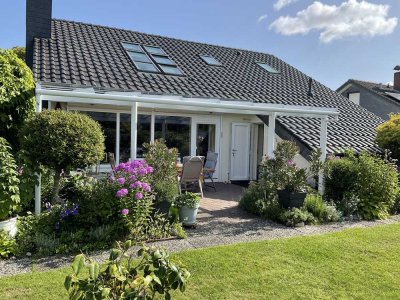 Gepflegtes, modernisiertes 4-Zimmer-Einfamilienhaus mit geh. Innenausstattung in Stuhr-Varrel Stuhr