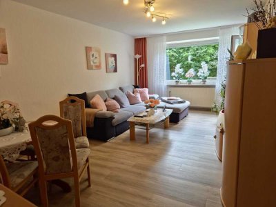Attraktive 2-Zi-Hochparterre-Wohnung in gepflegtem Mehrfamilienhaus im Herrenberger Affstätter Tal