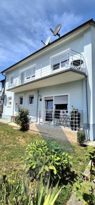 Zweifamilienhaus mit Gartenidylle und zwei Wohneinheiten – vielseitig nutzbar