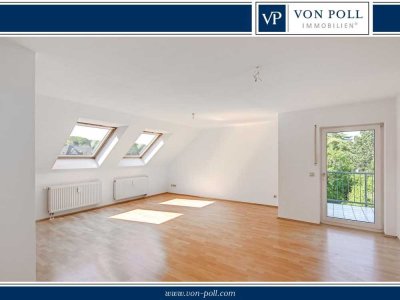 Gemütliche Dachgeschosswohnung in bester Lage mit EBK ab sofort!