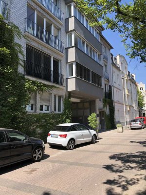 Kernsanierte 2 Zimmer Wohnung mit Balkon