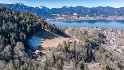 Ferienhaus hoch über dem Tegernsee  „Wohnen wie auf der Alm“  Alleinlage–