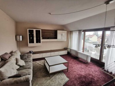Helle 2-Zimmer Dachgeschosswohnung in Schlangen (Ortskern)