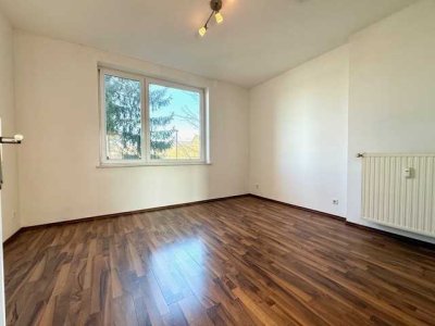 Helle, freundliche 2-Zimmer  Wohnung
