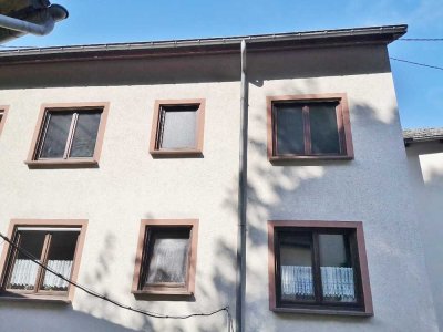 **Mehrfamilienhaus in Neuerburg in der Eifel mit 3 Wohneinheiten**