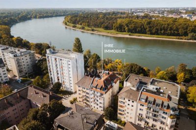 Schöner Wohnen am Rhein - Modernisierte Stadtwohnung mit drei Balkonen und Lift!