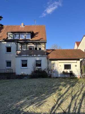 Ruhige Dachgeschosswohnung im Hochfeld zum vorübergehenden Gebrauch