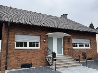 4-Zimmer-Erdgeschosswohnung mit gehobener Innenausstattung mit Balkon in Alfter