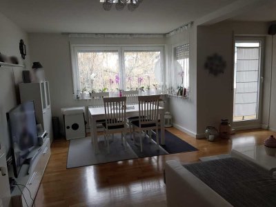 Metzingen City: zentral gelegene 2,5 Zimmer-Wohnung