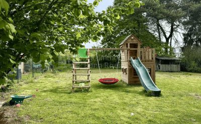 4-Zimmerwohnung mit ca. 620 qm Gartenparadies und Garage in Köln-Holweide!