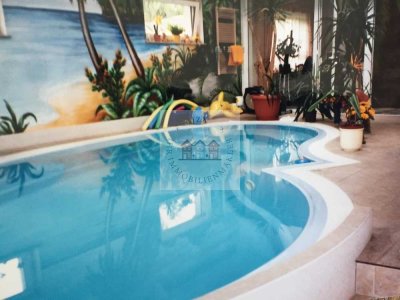 XXL Poollandschaft, Kamin & Wellnessbereich für die ganze Familie