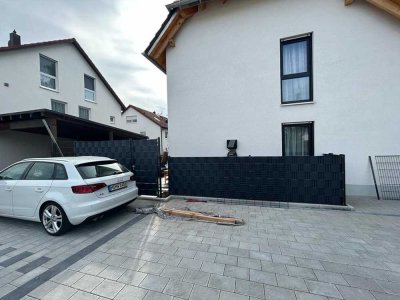 Modernes Reiheneckhaus in Erding – Provisionsfrei direkt vom Eigentümer INKL Stellplatz